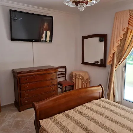 Mouravilas Beach-golf Villa *